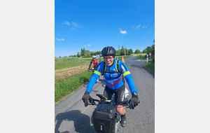 SUR LE CHEMIN DU RETOUR LE LONG DE LA VÉLODYSÉE - 11 - Port Maubert/St Loubès  - 97 km (avec une escorte de bleus du CCNG)
