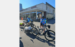 SUR LE CHEMIN DU RETOUR LE LONG DE LA VÉLODYSÉE - 11 - Port Maubert/St Loubès  - 97 km (avec une escorte de bleus du CCNG)